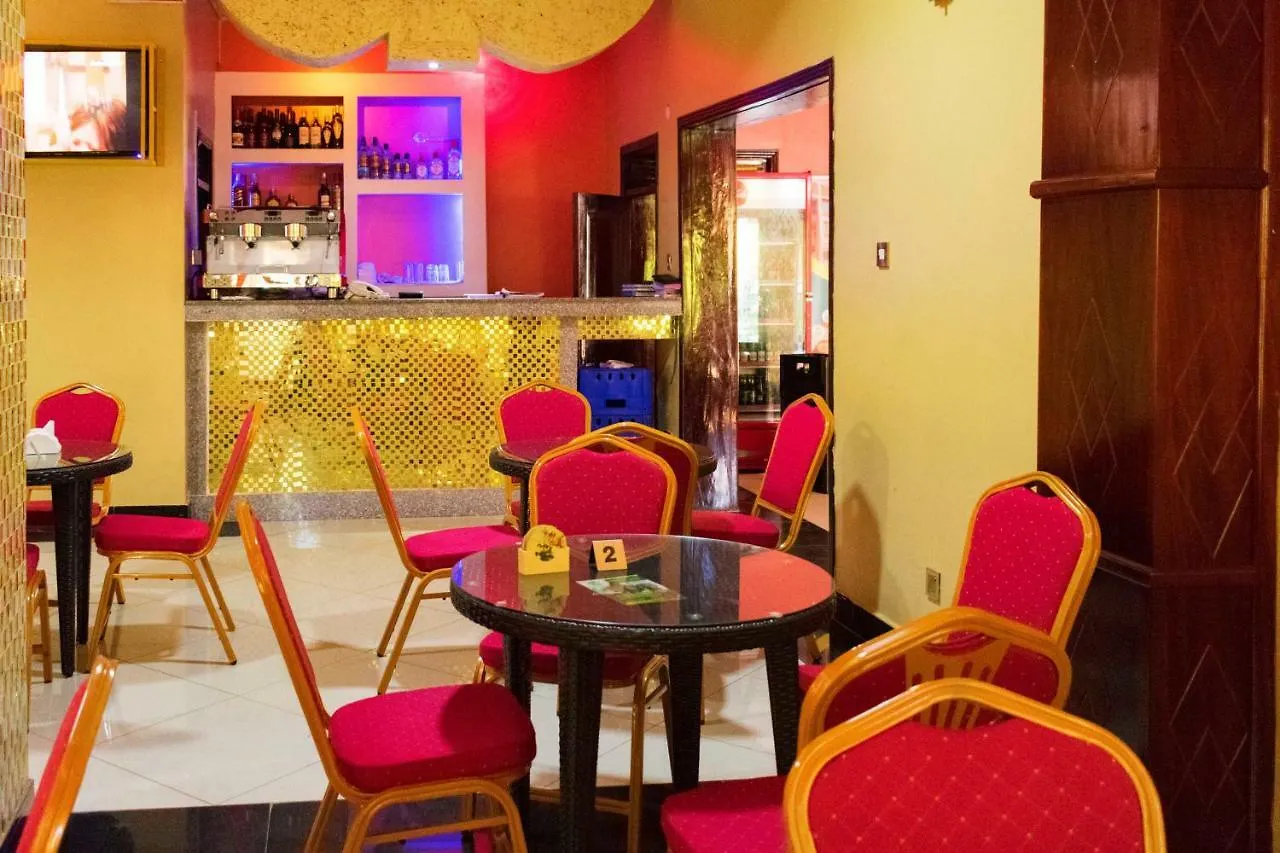 Sibyangu Standard Hotel Kampala 2*,  Uganda